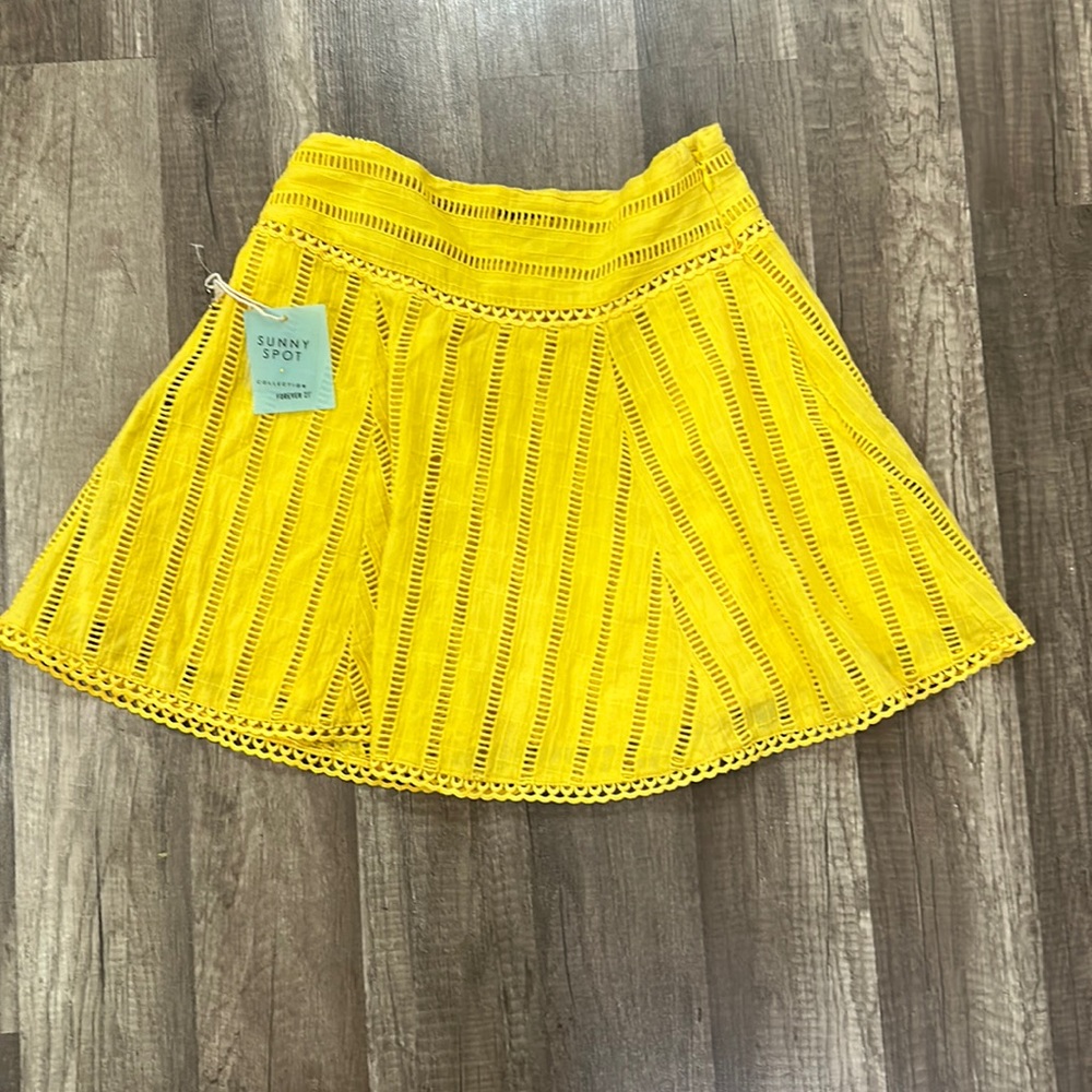 Yellow Forever 21 mini skirt. Brand New.